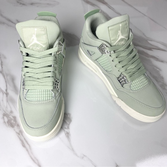 Jordan Other - Men’s Sleek Mid-top Sneakers Shoes - Jordan 4 Retro "Seafoam” -Size Men 8